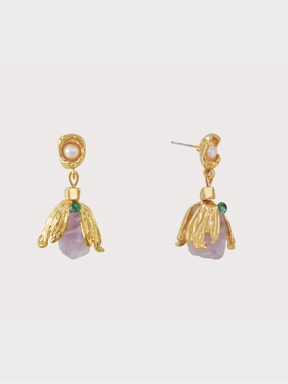 A front view of the Amethyst Pearl Golden Flower Dangle Earrings, featuring delicate gold flowers, amethyst gemstones, and freshwater pearls