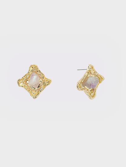 A front view of the Amethyst Square Golden Stud Earrings, featuring amethyst stones set in gold, offering a minimalist and modern design